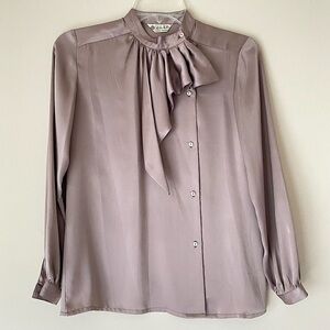 Chi Chi Women's Business Casual Silk Long Sleeves Blouse - S - Pre-owned